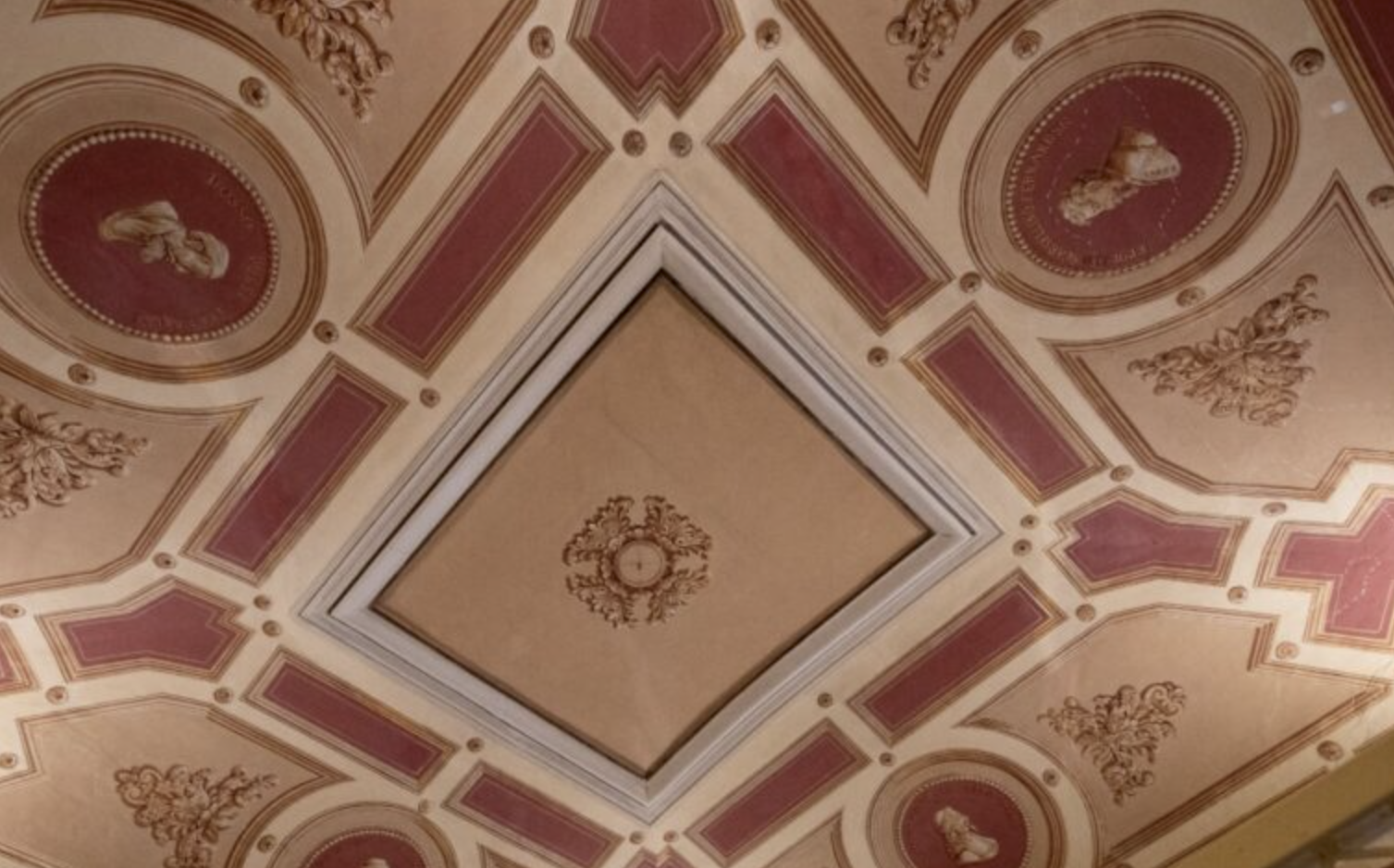 Particolare di un affresco di Palazzo Spreti